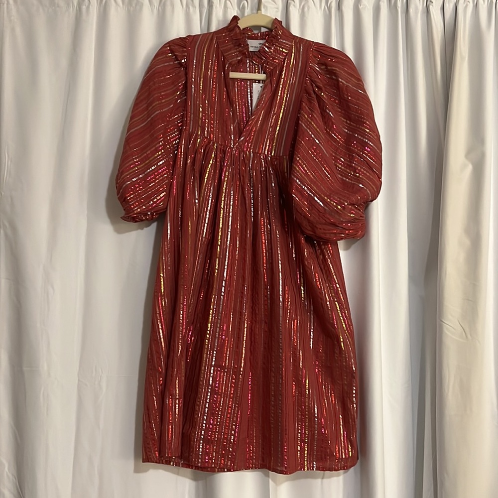 Never a wallflower dress